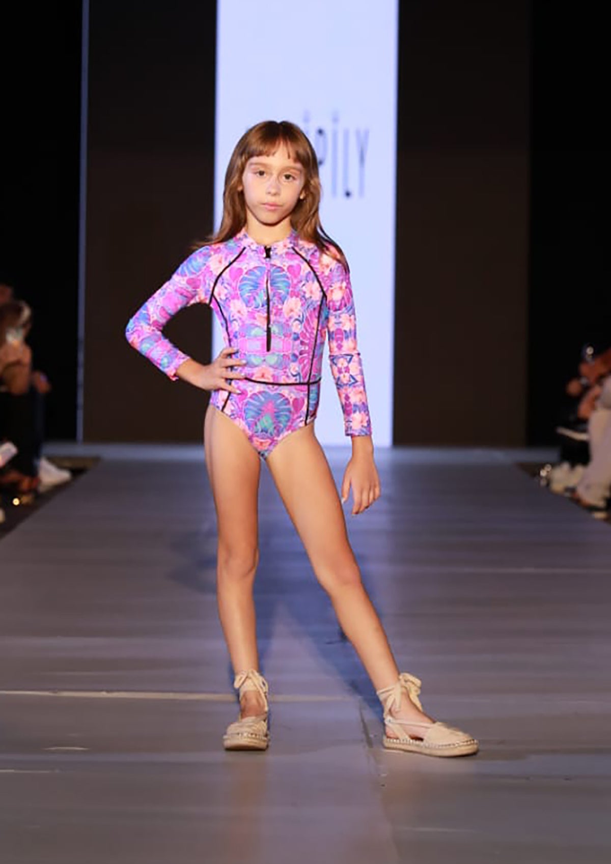 MRP-SW-6531 Traje de Baño Manga Larga de 1 pieza (Niña) by Maripily Rivera