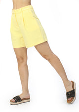 DZ-25-E127 Creamy Yellow Short de Mujer
