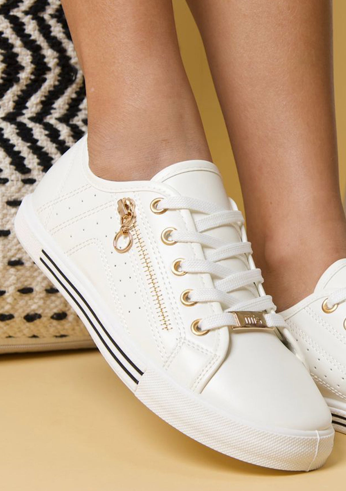 JC-SOHO White Mia Shoes Women
