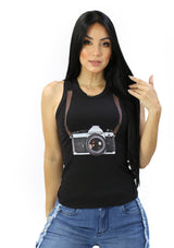NY6216-T1558 Black Camara T-Shirt de Mujer