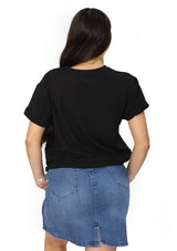 NY-6229 Black Debi Tirar Mas Besos T-Shirt de Mujer