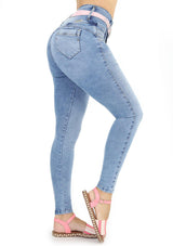 19698 Skinny Jean by Maripily Rivera