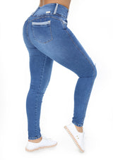 20847 Ripped Skinny Jean by Maripily Rivera