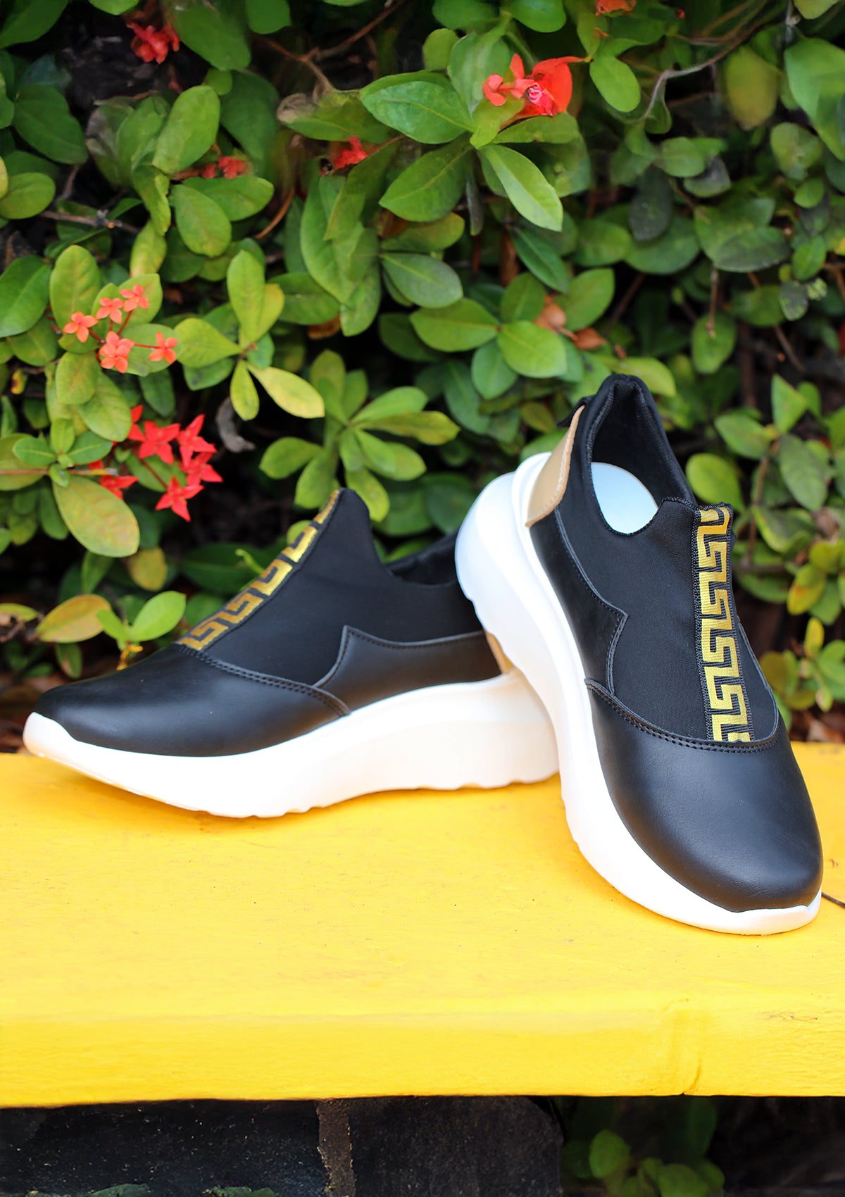 LC-VERSUS Black Women Shoes