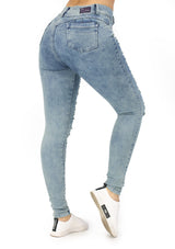 20948 Ripped Skinny Jean by Maripily Rivera