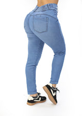 MRP21468 Medium Denim Tobillero Jean by Maripily Rivera
