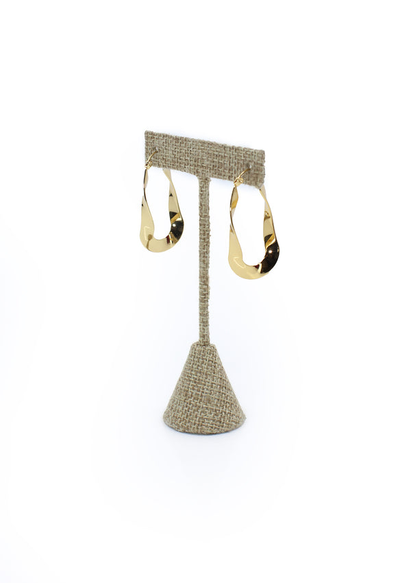 PP-3490-D Gold Twist Argollas Pantalla de Mujer
