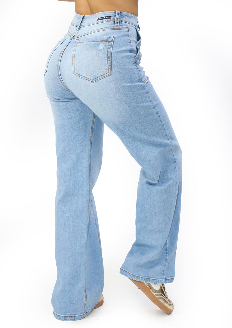 SC-21537 Light Denim Straight Fit Jean by Scarcha