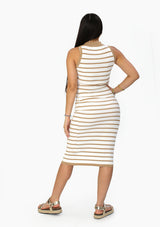 SM-90319-WN Beige Traje de Mujer