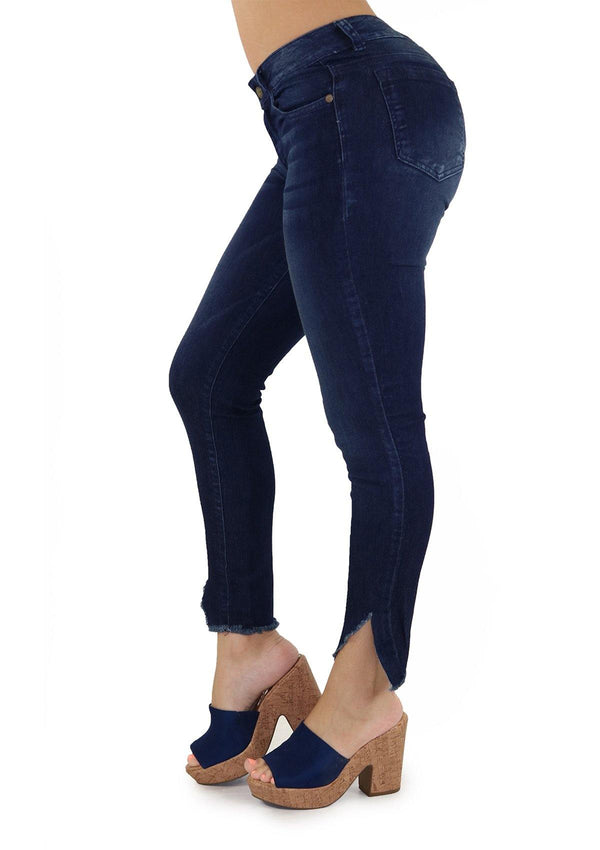 19093 Skinny Jeans by Maripily Rivera