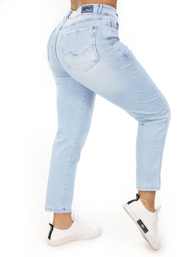 20839 Ripped Relax Fit Jean by Maripily Rivera