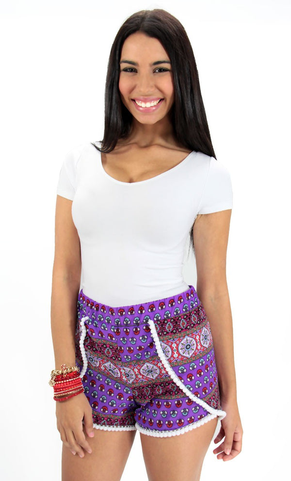 3618 Short Trendy by Keila Hernández